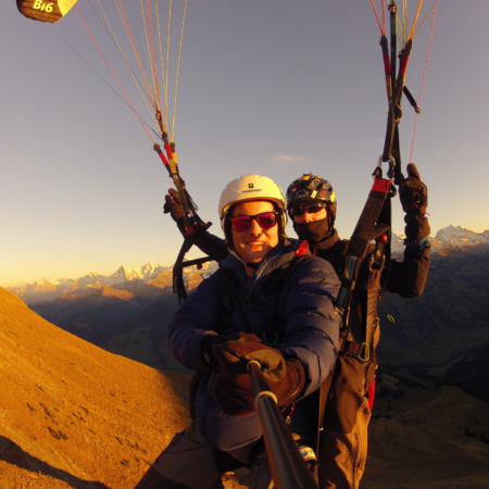 Swissgliders - Niesen Gleitschirm Tandemflug am Abend