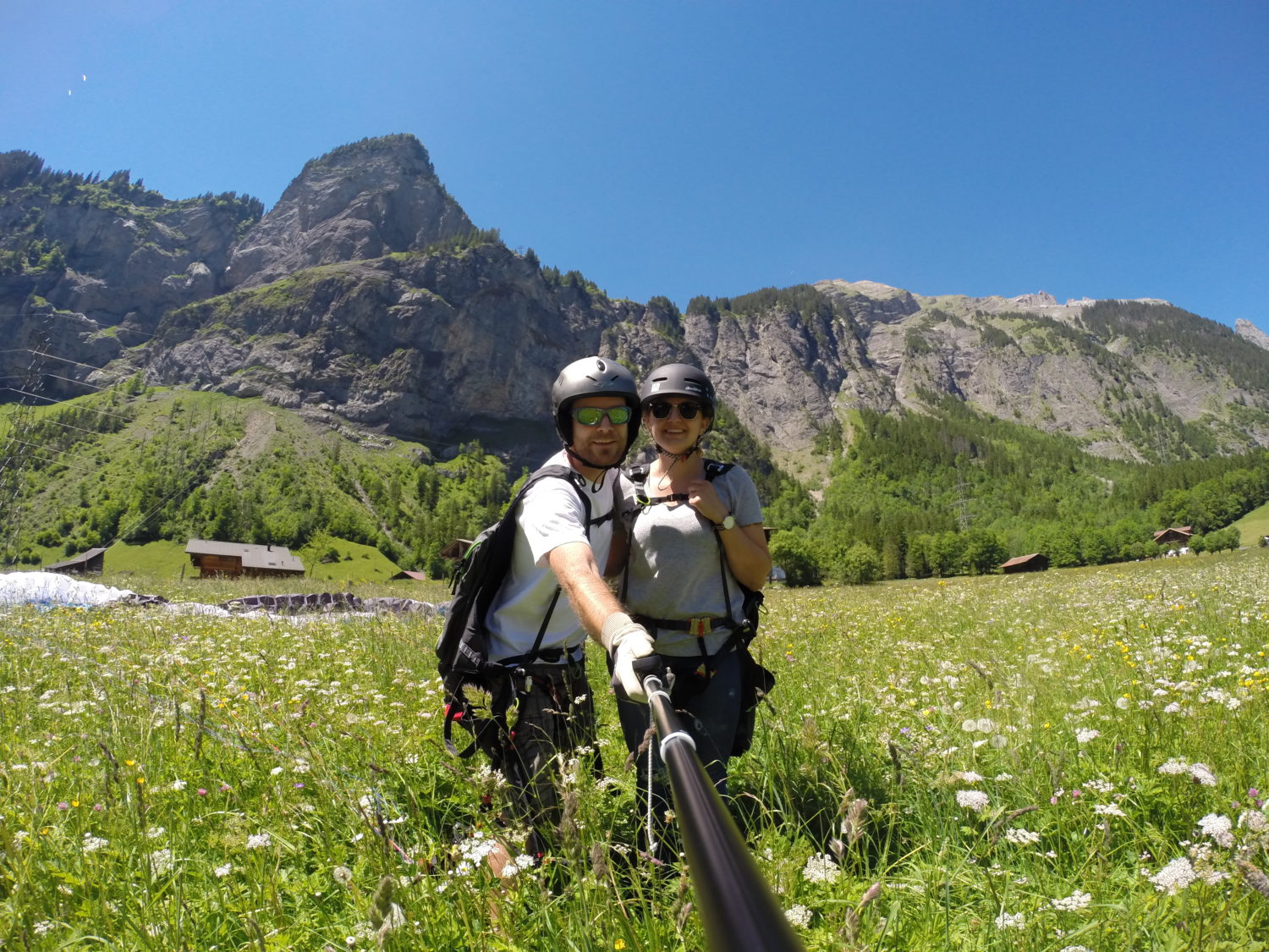 Tandem Gleitschirmfliegen im Berner Oberland Kandersteg mit Swissgliders