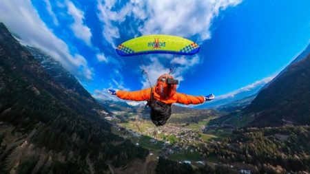 Skyman_Gleitschirm_Sir Edmund Shark-1