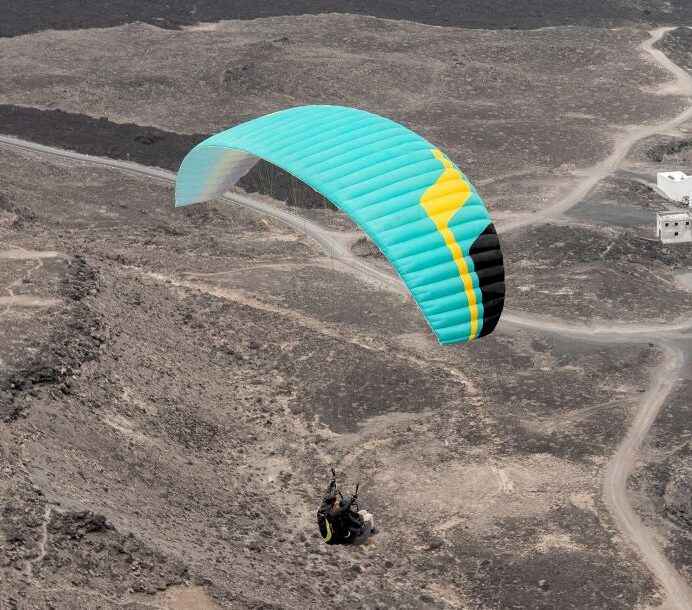 Niviuk Bi Roller 2 im Flug